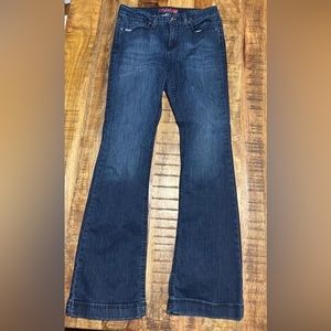 Cinch Women’s Jeans. Like NEW. Size: 30/9 XL
